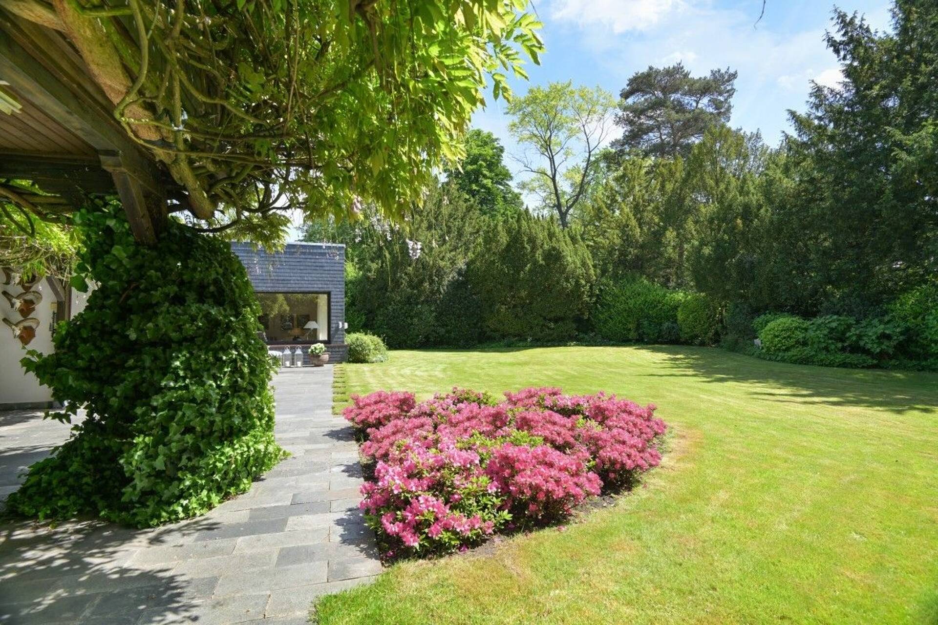 Einfamilienhaus in 50996 Köln mit 293 m² kaufen