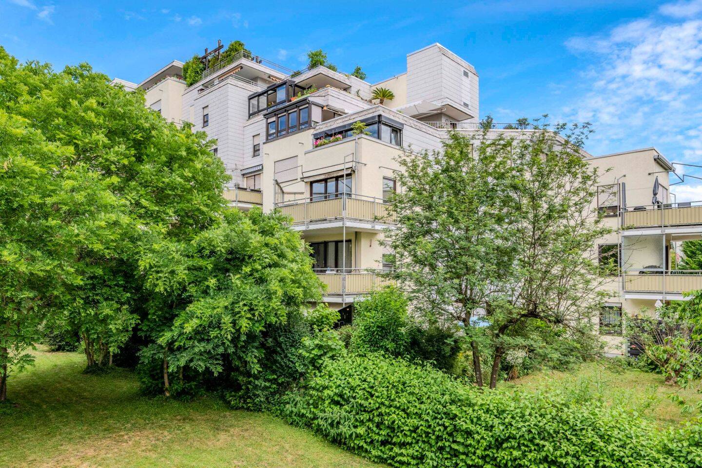 Helle 3,5 Zimmer Wohnung zum Selbstgestalten