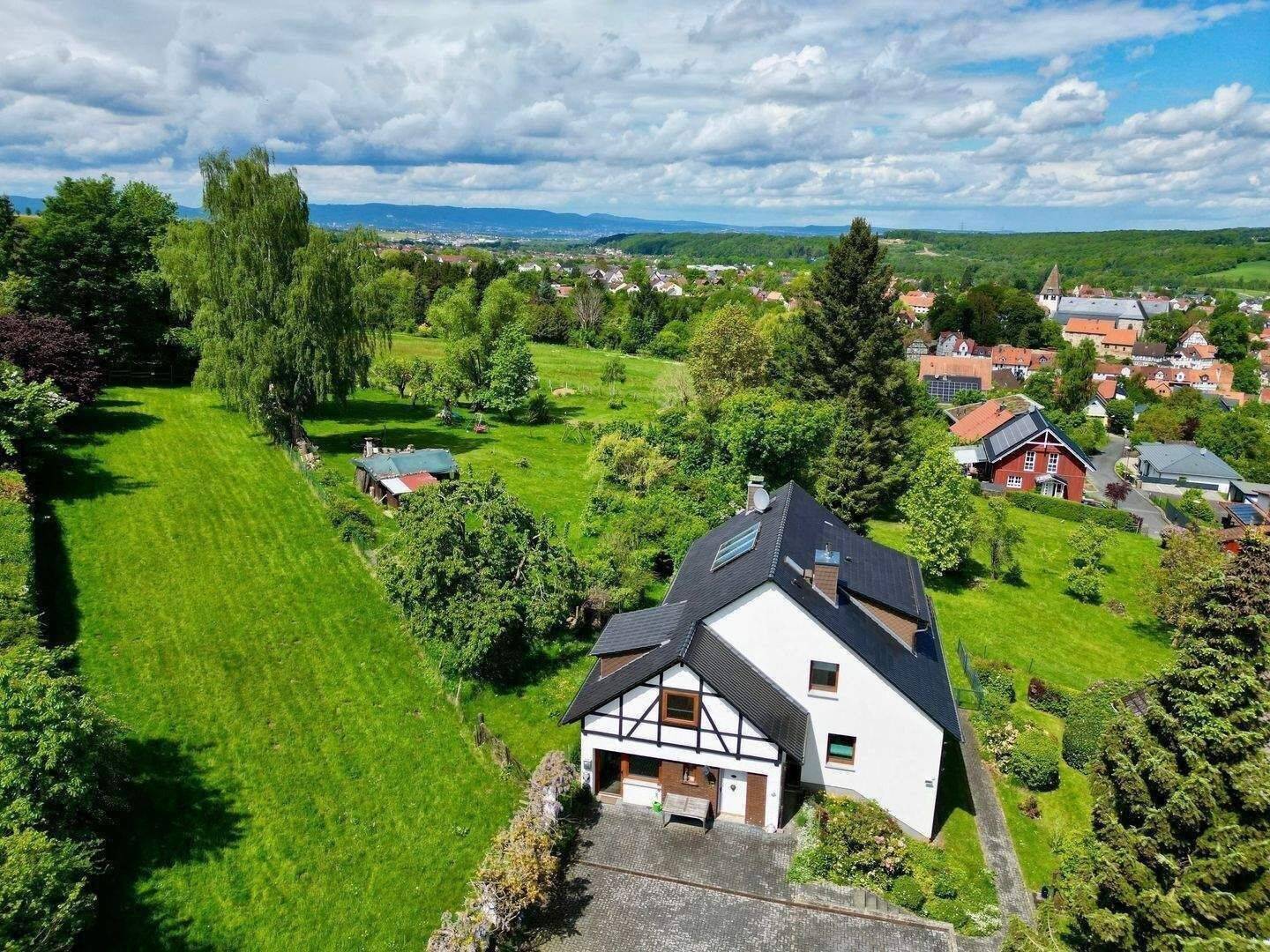 Einzigartiges Anwesen mit Traumgrundstück und Fernblick über Kaufungen – Kaufungen – Vorschaubild 5