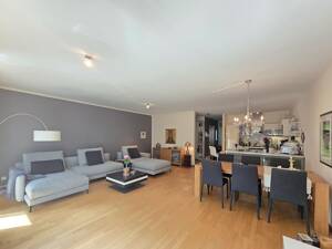 Courtagefrei und am Ziel Ihrer Suche! Modernes Wohnen auf zwei Ebenen mit Terrasse und Balkon – 22303 Hamburg – Vorschaubild 2