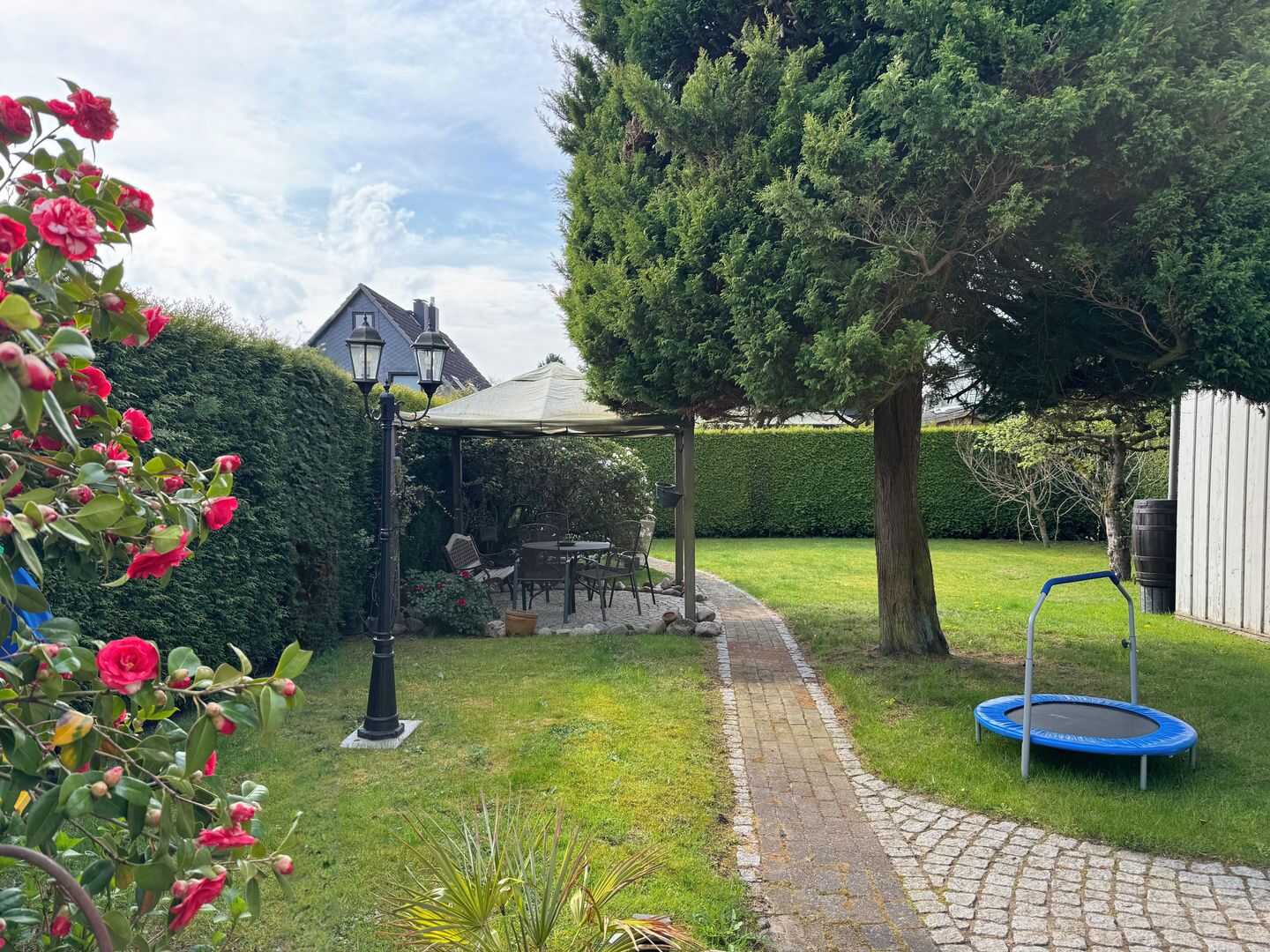 Sonniger Südgarten & viel Privatsphäre - Zuhause mit Studio und Platz für Ihre Ideen