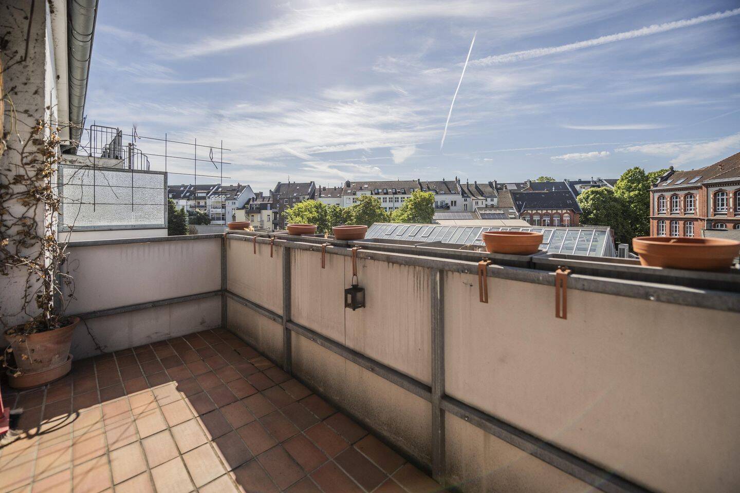 TOP Lage in Düsseldorf-Bilk! Exklusive 3 Zimmer Wohnung (inkl. Garagenstellplatz) – Düsseldorf – Vorschaubild 4