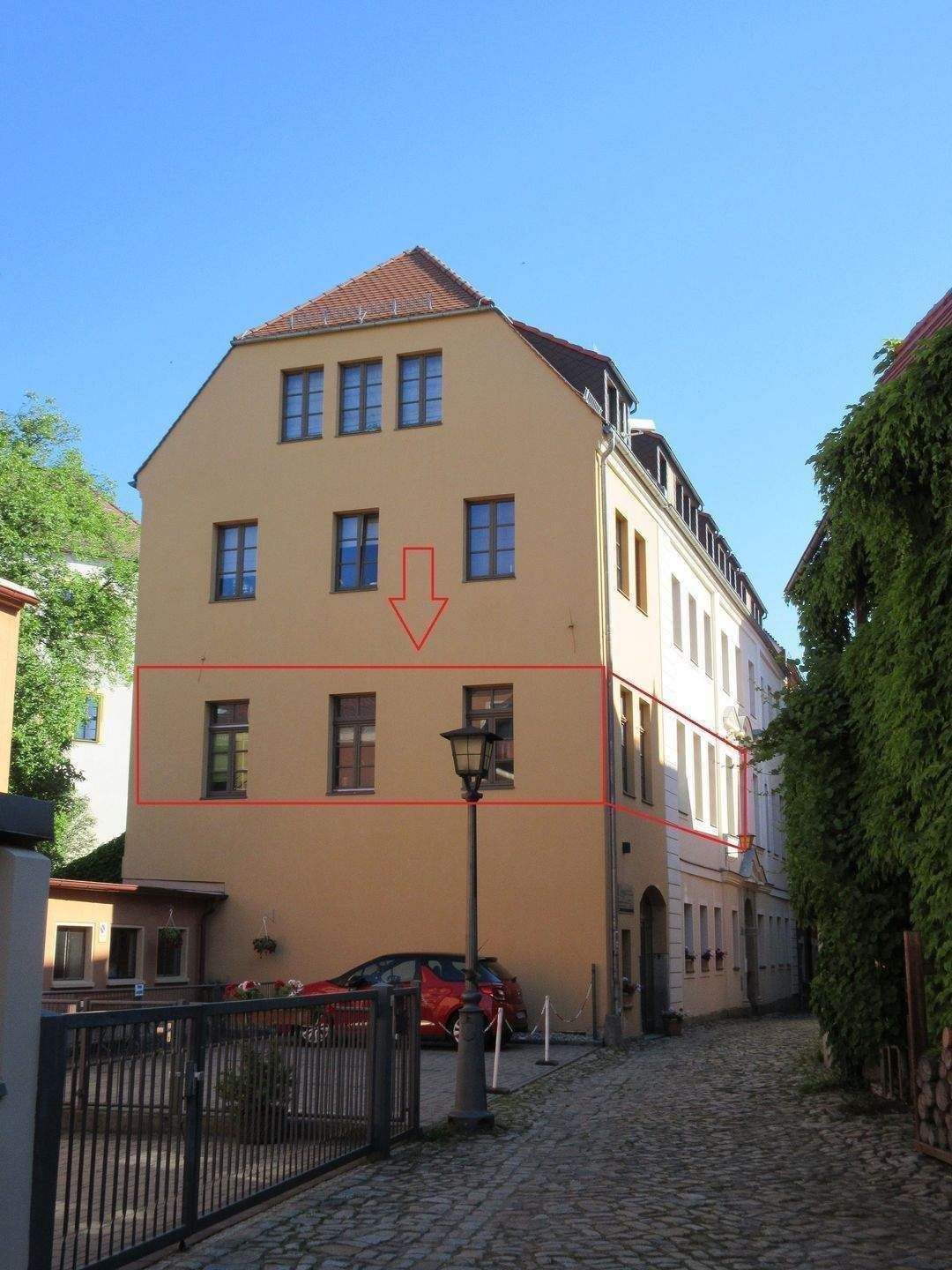 1.OG mit sonnigem Balkon und Burgblick! Esszimmer, Gäste-WC. Stellplatz im Carport vorhanden – Bautzen – Vorschaubild 2