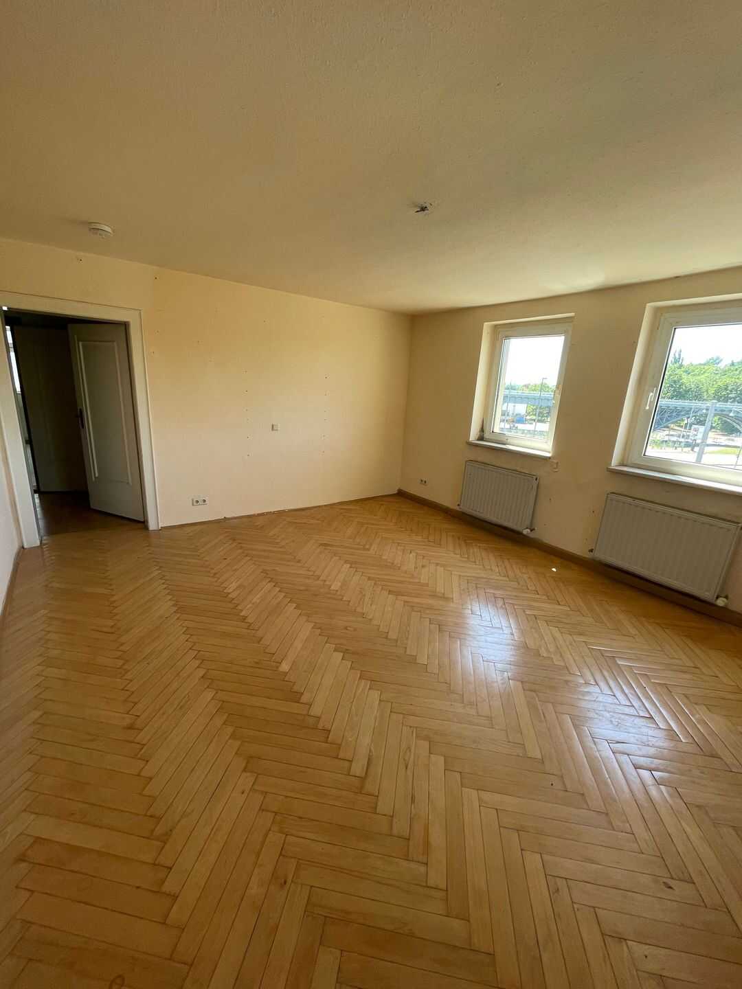 *WG-geeignet* selbst sanieren und sparen - großzügige Dachgeschosswohnung sucht kreative Mieter – Chemnitz – Vorschaubild 8