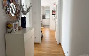 Neuwertige, helle 2-Zimmerwohnung mit tollem Grundriss und großem Balkon im Paosopark – 81243 München – Vorschaubild 2