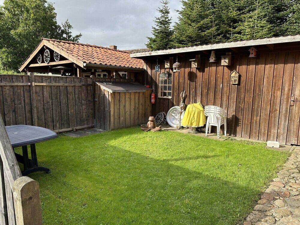 Ein norddeutsches Original - Stilvolles Reetdachhaus mit Einliegerwohnung, Werkstatt , Garagen und mit vielseitigem Nutzungspotenzial! – Breklum – Vorschaubild 7
