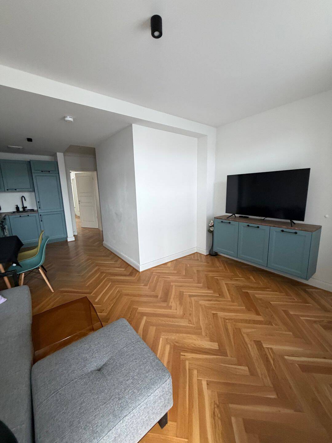Voll möbliertes 2-Zimmer-Apartment, 2 Bäder, Balkon, Garten – Leipzig – Vorschaubild 5