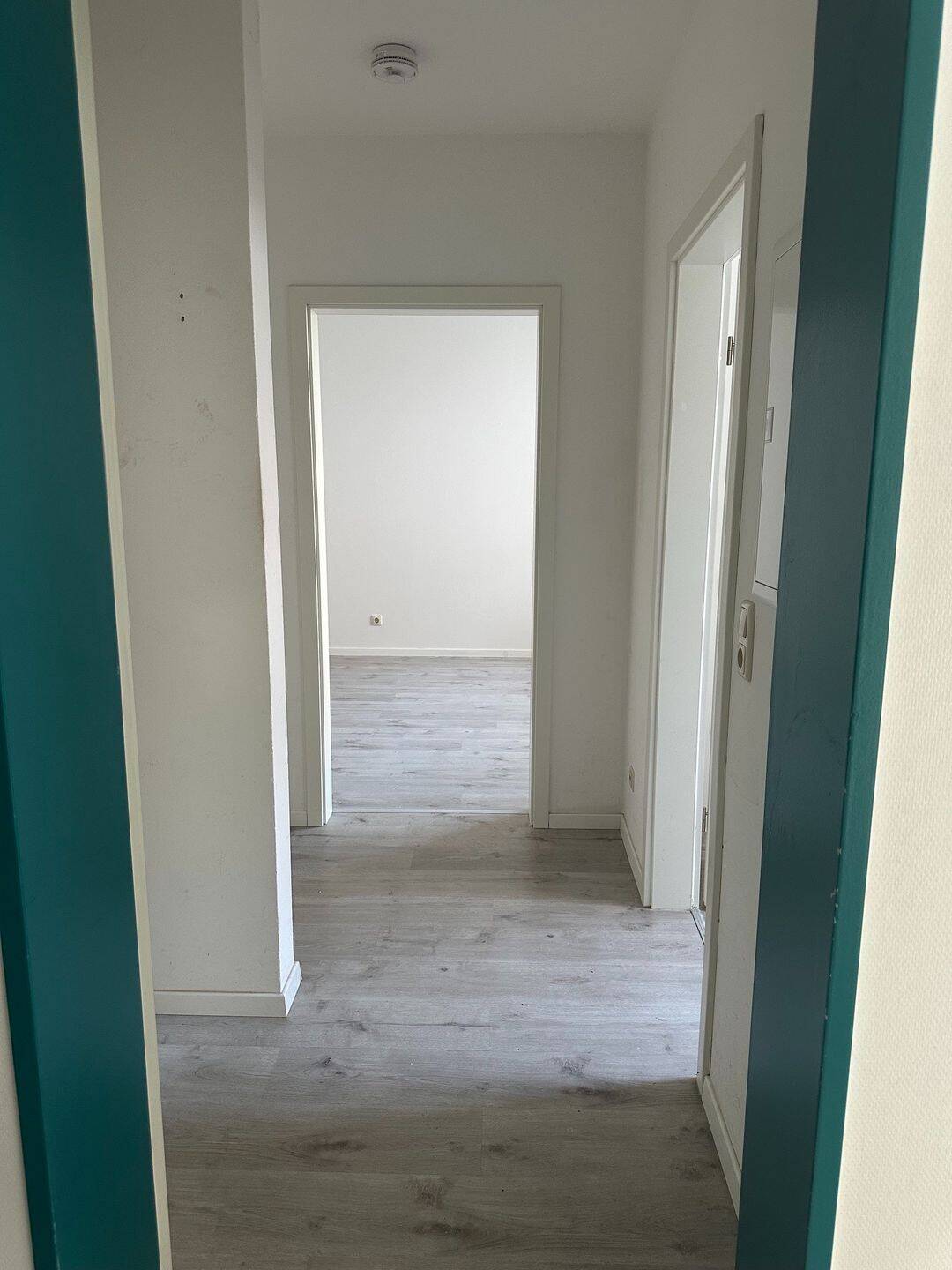 ++ 1-Raum-Wohnung in Reusa mit Balkon, Einbauküche ++ – Plauen – Vorschaubild 4