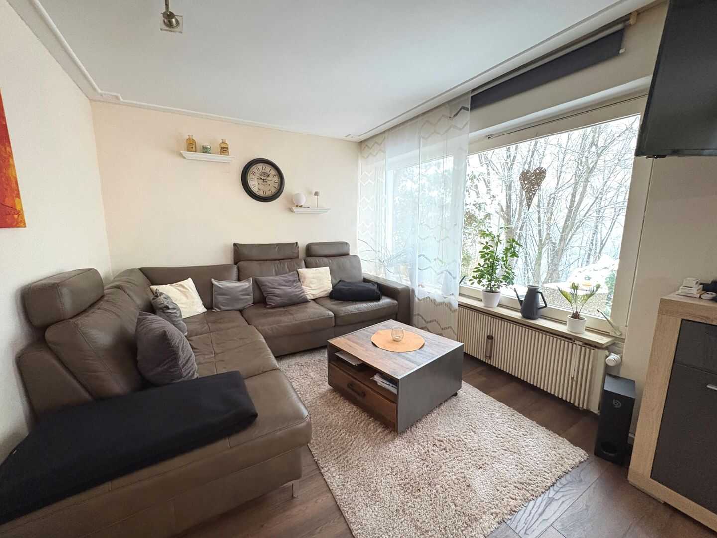 Zwei-Familien-Haus im Grünen - Wohnen mit Wohlfühlfaktor in Remscheid-Hasten – Remscheid – Vorschaubild 2