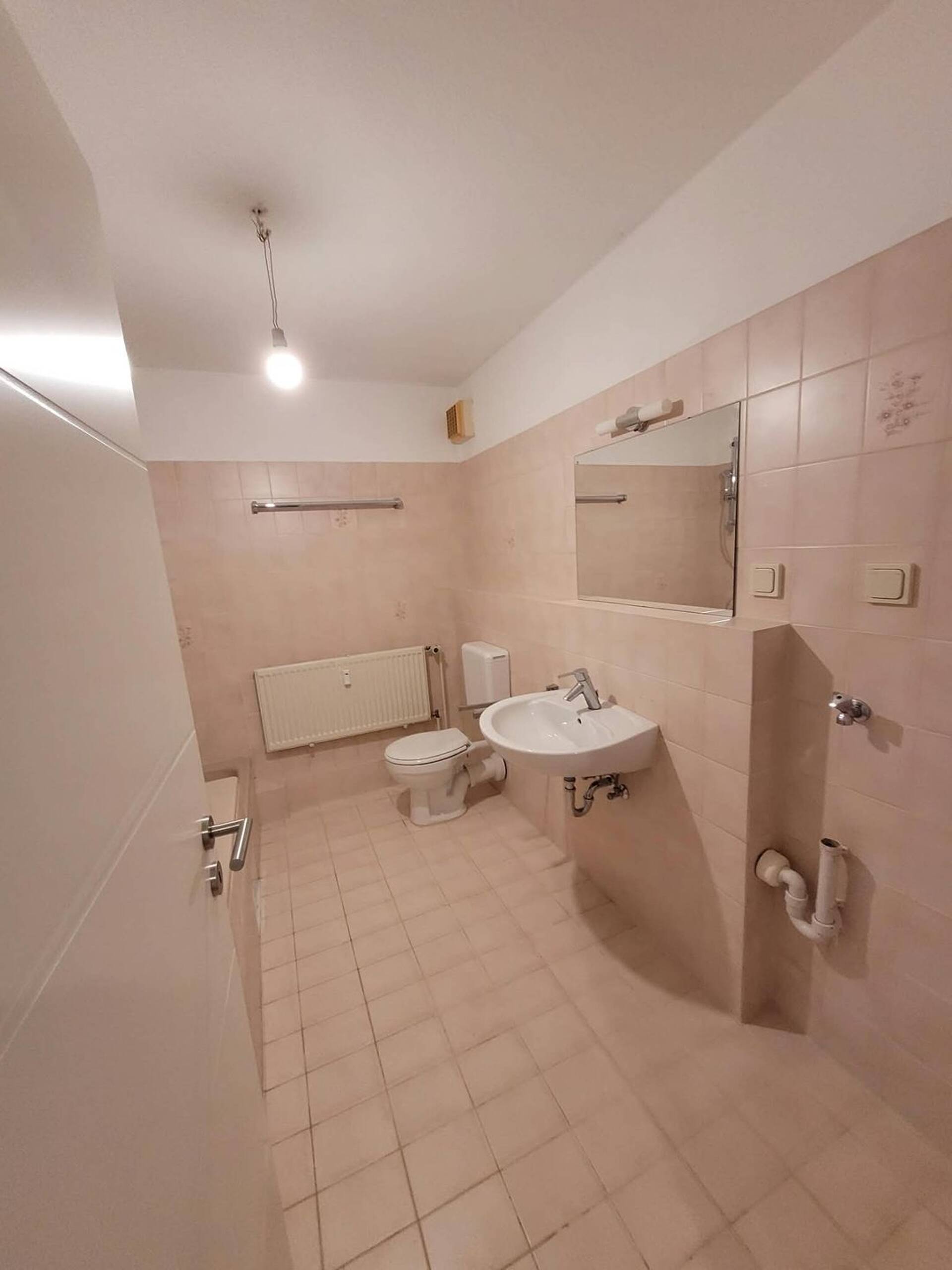 Etagenwohnung in 76133 Karlsruhe mit 70 m² kaufen
