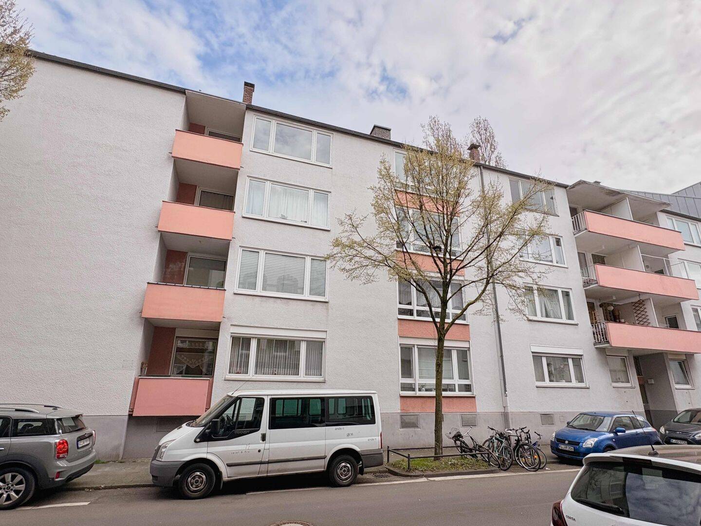 CITYHOUSE: Moderne, sanierte Wohnung mit Balkon zum Wohlfühlen – Köln – Vorschaubild 2