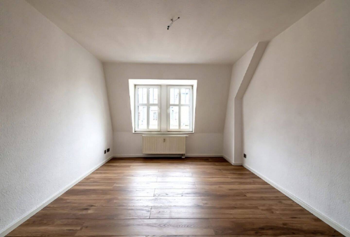 Schicke 2-Zimmer-ETW über den Dächern von Dresden-Pieschen * ca. 58 m² * solide vermietet * – Dresden – Vorschaubild 5