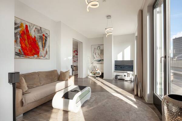 Dachgeschosswohnung in 10623 Berlin mit 119 m² kaufen