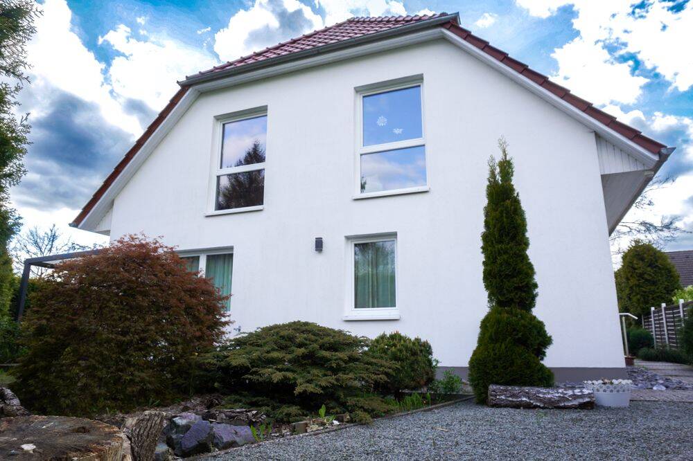 Modernes Einfamilienhaus mit Einliegerwohnung in ruhiger Lage von Neuengamme