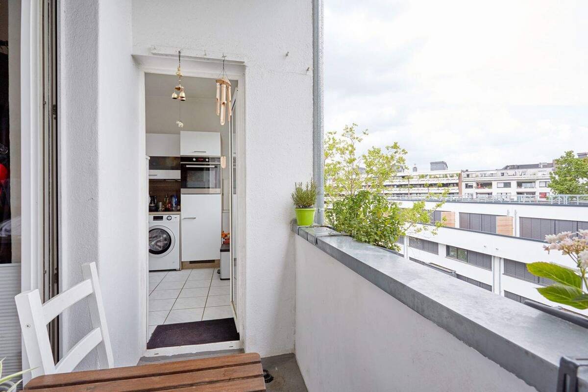 Charme der 30er-Jahre trifft auf modernen Komfort im Zooviertel mit Balkon – 40239 Düsseldorf – Bild 1 von 9