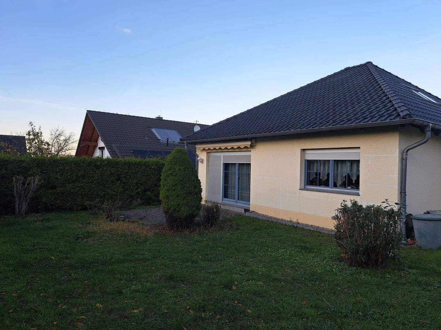 Einfamilienhaus mit Garage im Bungalowstil – Ettersburg – Vorschaubild 7