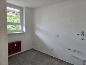 Helle, neu renovierte 2-Zimmer Wohnung mit Balkon und Tiefgarage – 90763 Fürth – Vorschaubild 7