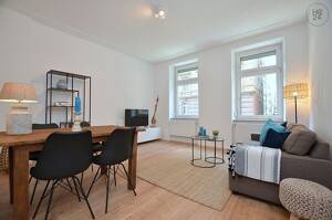 Wunderschöne und toll möblierte Wohnung in toller Lage in Stuttgart Süd