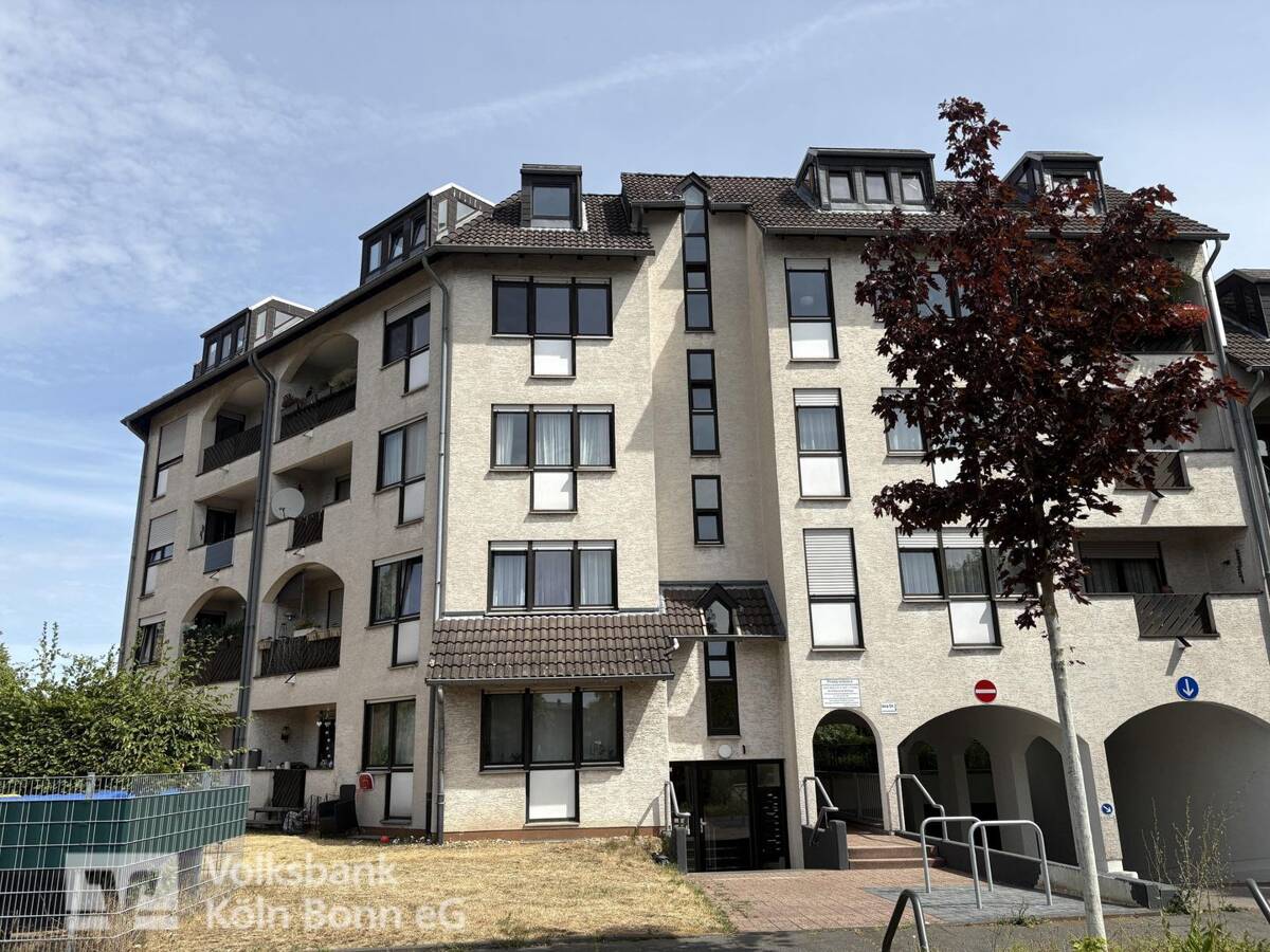 Bonn-Hardtberg - Gepflegte 2,5-Zimmer Dachgeschosswohnung in ruhiger Lage – 53125 Bonn – Bild 1 von 4