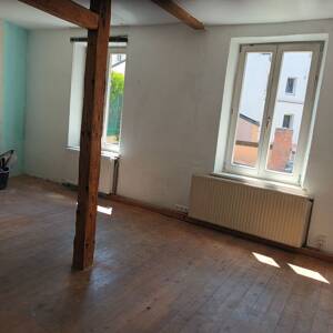 3 - Zimmer-Maisonette-Wohnung mit renoviertem Badezimmer