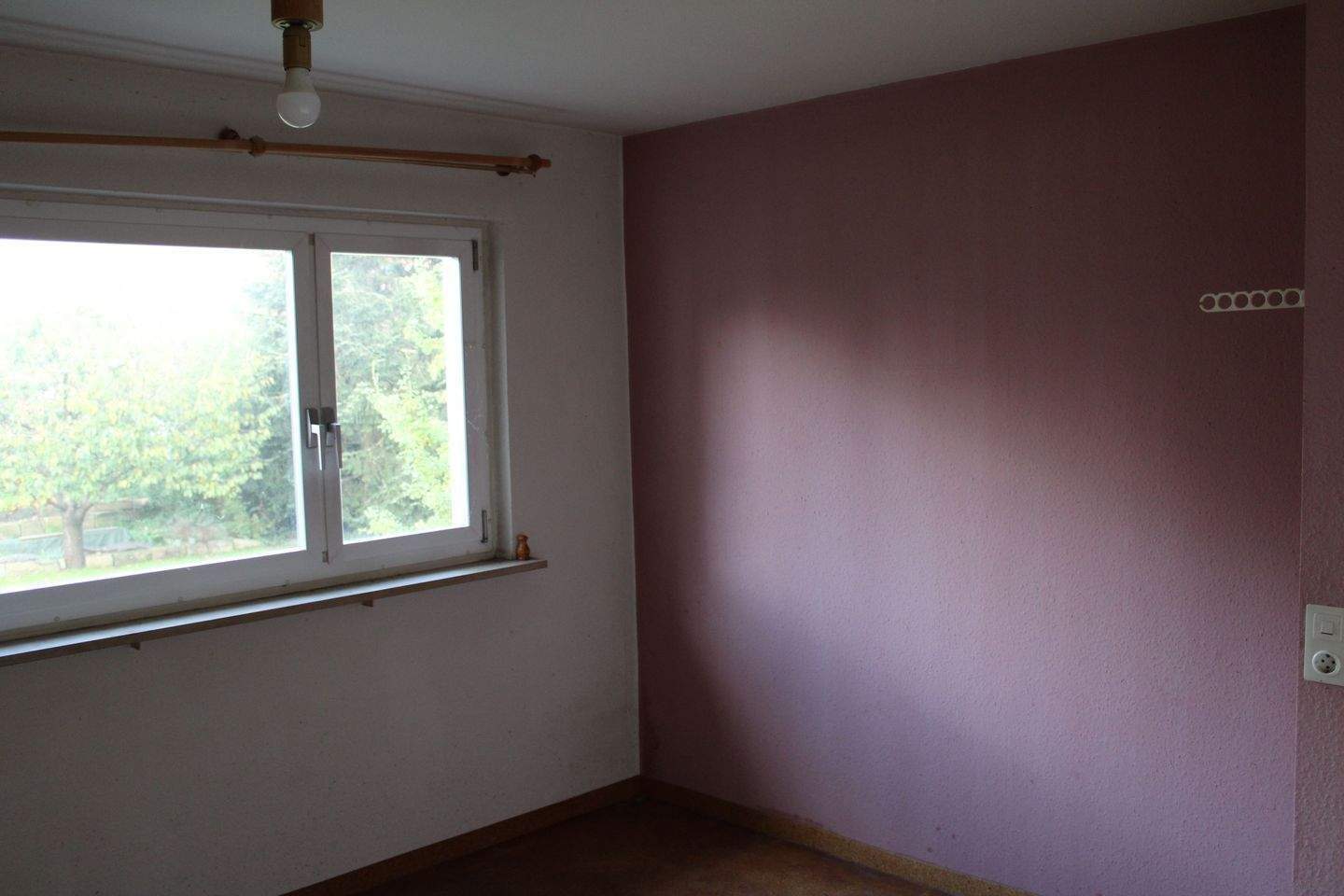 3-Familienhaus mit vielseitig nutzbarer großen Scheune und Garagen in Nbg. Großgründlach – Nürnberg – Vorschaubild 8
