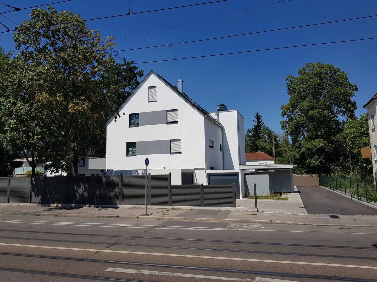 Helle, gemütlich möblierte Souterrainwohnung in Augsburg-Pfersee – Augsburg – Vorschaubild 7