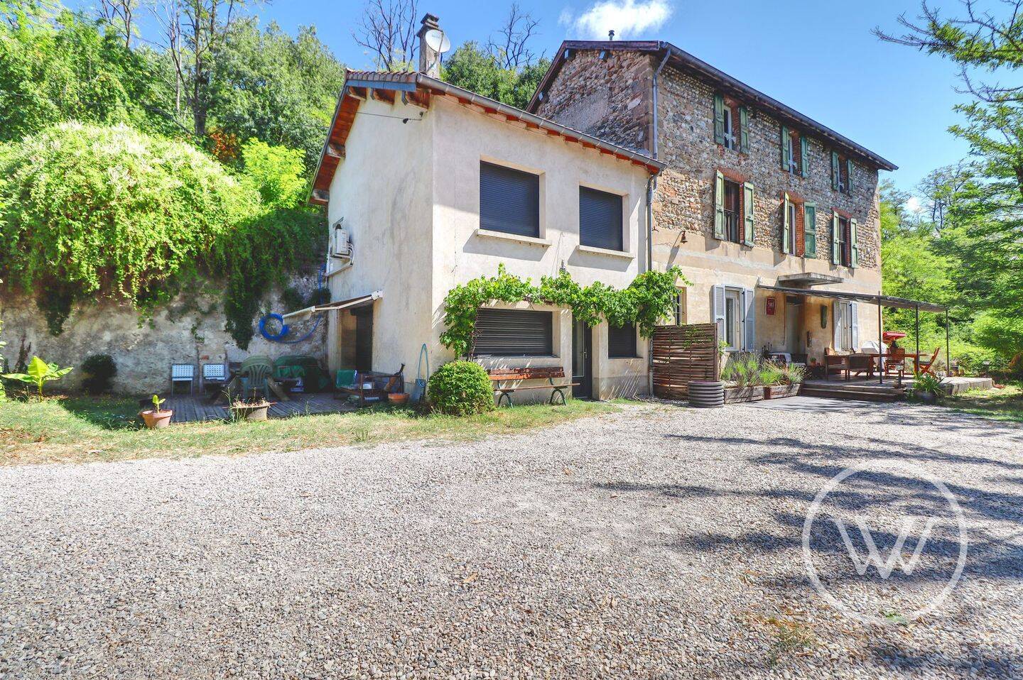 Maison 8 pièces 241 m² · à Romans-sur-Isère · 241 m² · 442 500 €