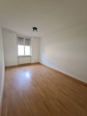 Gepflegtes 6-FH in ruhiger Lage, Nähe Zentrum Stuttgart-Bad Cannstatt - Rendite ca. 4 % netto – 70372 Stuttgart – Vorschaubild 4