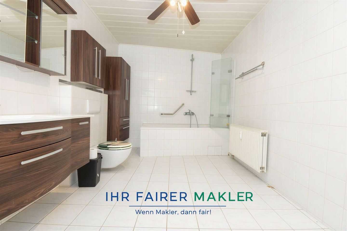 ** Neuer Preis **2 Einheiten - ein Preis in Bremen mit Stellplatz und 130m² Lagermöglichkeiten – Bremen – Vorschaubild 6