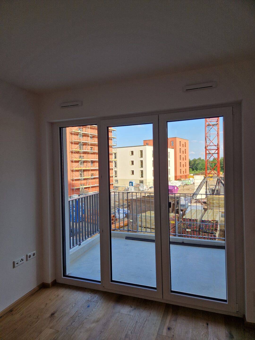 Erstbezug Studentenapartment mit Balkon direkt an der Universität Regensburg – Regensburg – Vorschaubild 6