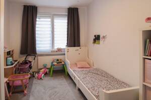 Attraktive 4-Zimmer-Eigentumswohnung mit Garage, großer Terrasse und Gartenzugang in Lierenfeld – 40231 Düsseldorf – Vorschaubild 4