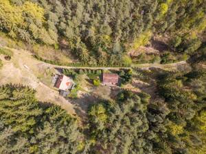 Traumanwesen im eigenen Tal: 2 Häuser, 33.000m² Wald & absolute Alleinlage in Jena – 7745 Jena – Vorschaubild 3
