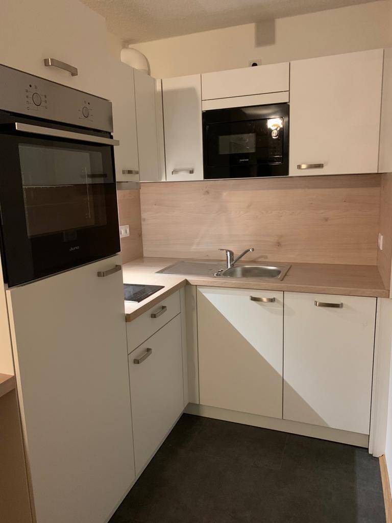 Schön saniertes Apartment mit hochwertiger Einbauküche – Dresden – Vorschaubild 5