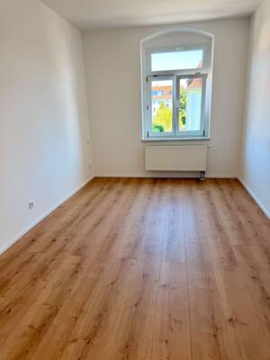 Erstbezug nach Sanierung – 1237 Dresden – Vorschaubild 3