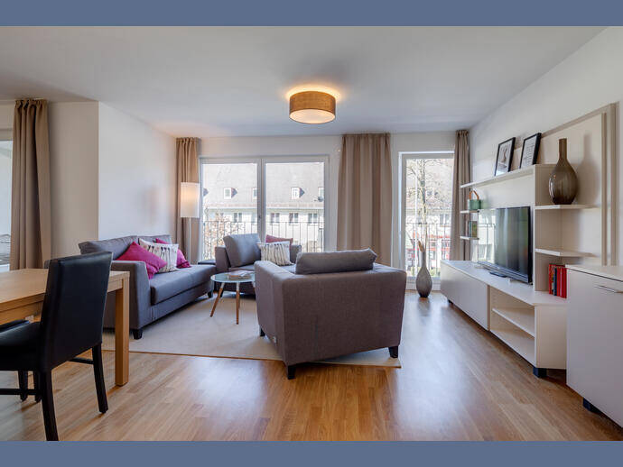 Möbliert: Moderne, gut geschnittene 3-Zimmer Wohnung