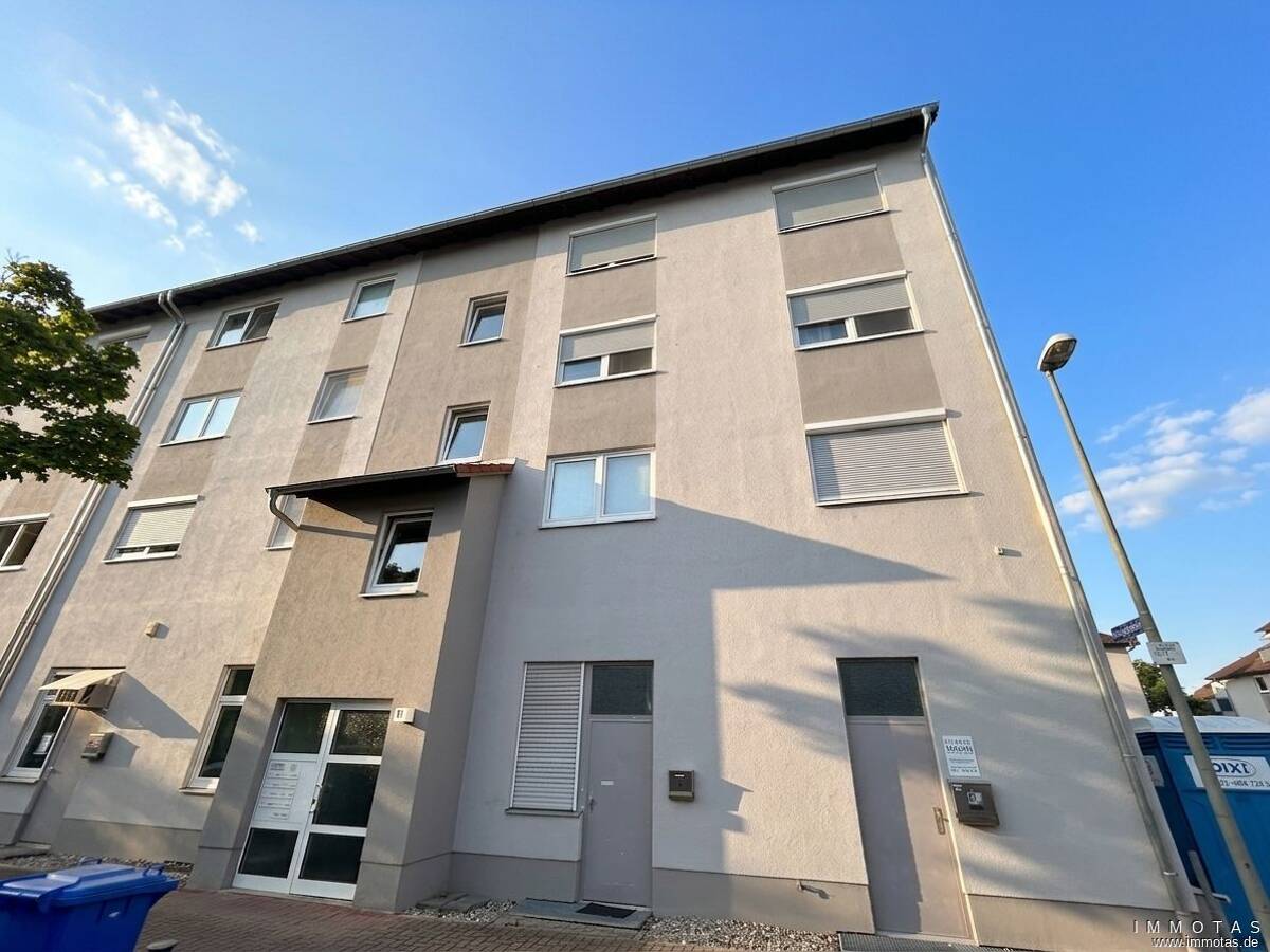 Vermietete 3-Zimmer-Eigentumswohnung mit Balkon und Tiefgaragenstellplatz in Edigheim – 67069 Ludwigshafen am Rhein – Bild 1 von 8