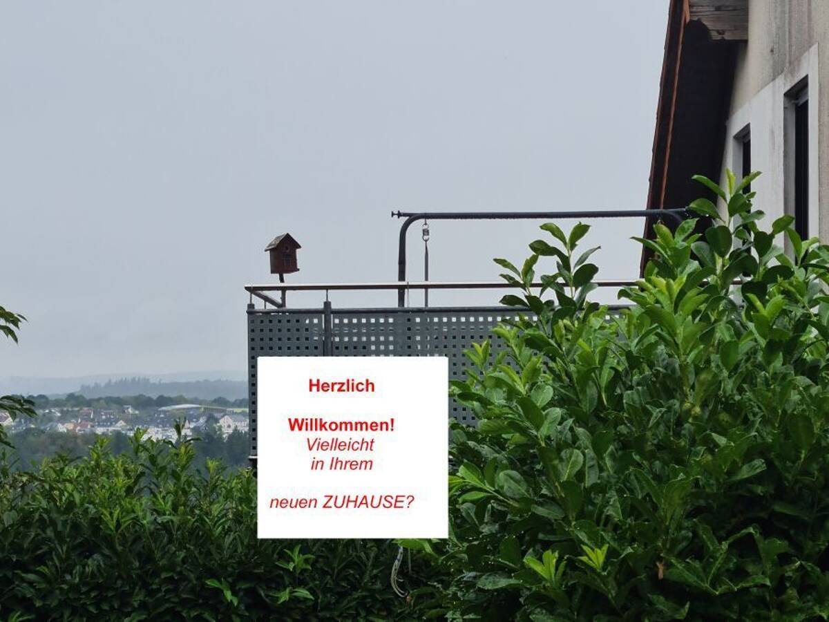 Trier-Irsch zu vermieten ab 15.11. oder früher: 2,5 ZKB im 2.OG(DG), Balkon mit Weitblick, – 54296 Trier – Bild 1 von 9