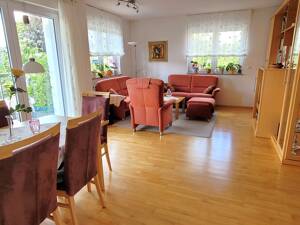 Wie aus dem Ei gepellt! Moderne und wunderschöne 4-Zi.-Premium-ETW in Bestlage zwischen Meilwald und Schwabachgrund – 91054 Erlangen – Vorschaubild 2