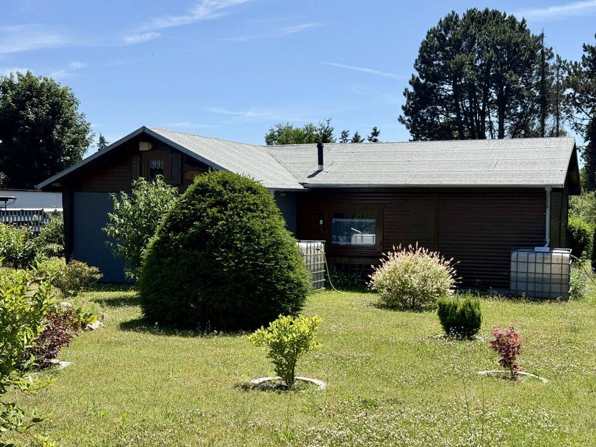 PROVISIONSFREI | Blockbohlenhaus auf über 1.000 qm: ebenerdiger Bungalow mit Garage und Gartenhaus – Bernau – Vorschaubild 8