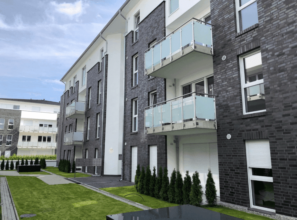 3-Zimmer-Wohnung mit Einbauküche, Balkon und Tiefgaragenstellplatz