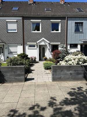 Provisionsfrei RMH Wohnfläche 150qm Grundstück 230qm Kattenesch