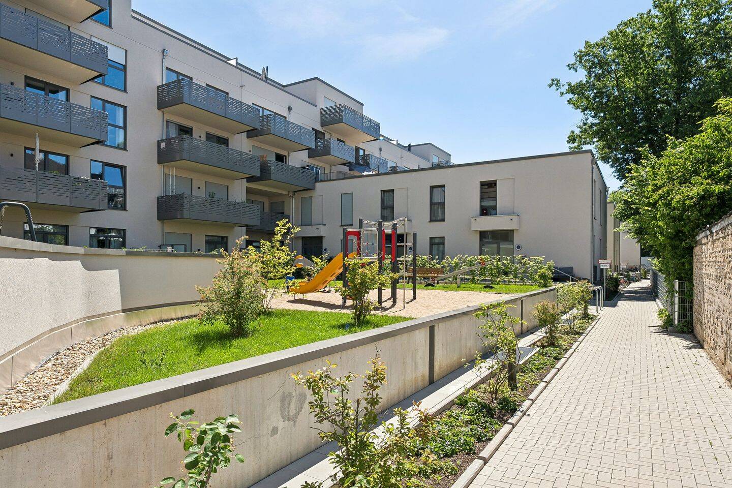 Hochwertige 3-Zimmer-Wohnung im Heinrich Carré – Düsseldorf – Vorschaubild 3