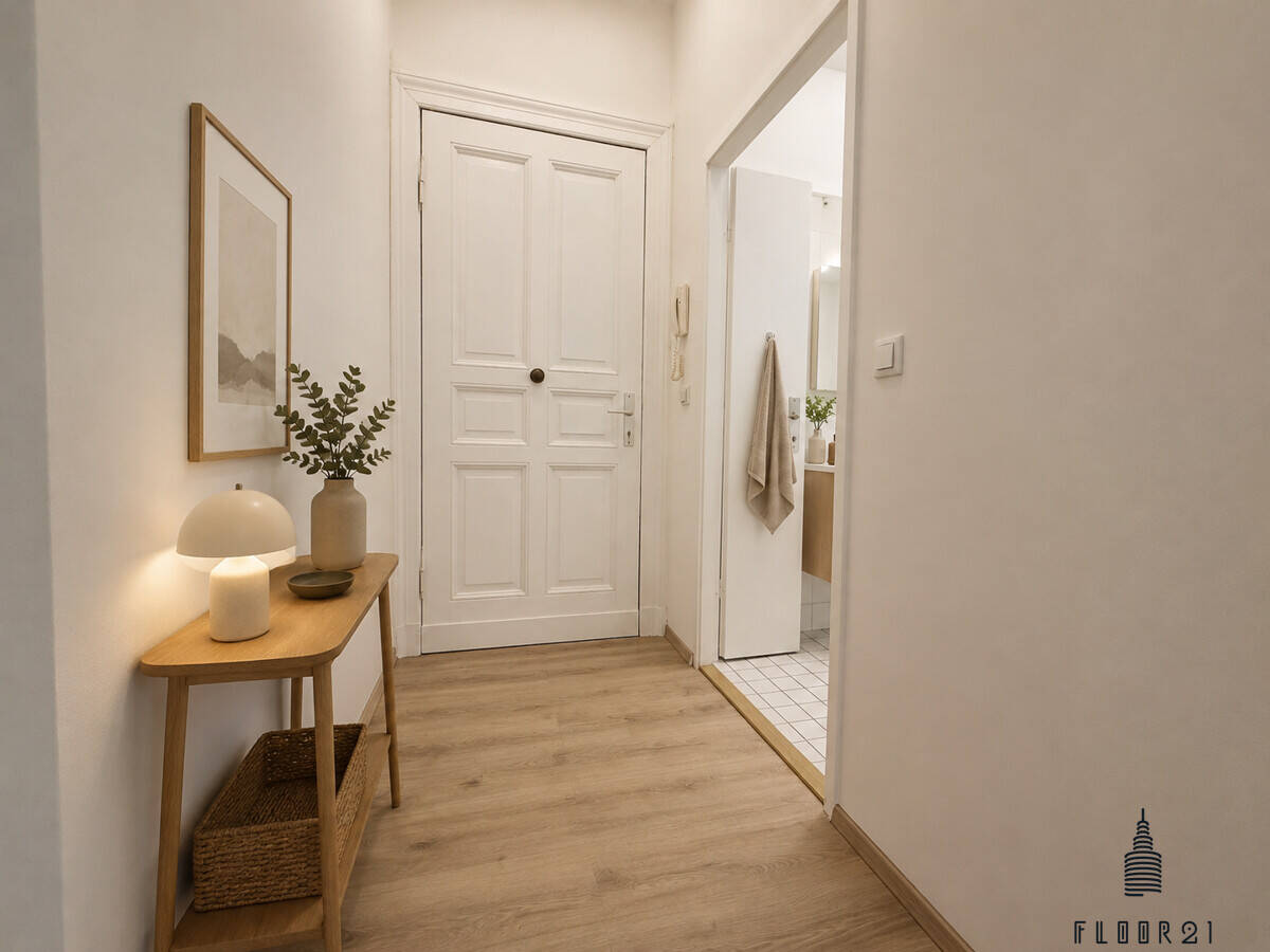 Sofort verfügbar: Stilvoll modernisierte Wohnung im Herzen Berlins mit lukrativer Renditechance von 5 % – Berlin – Vorschaubild 2