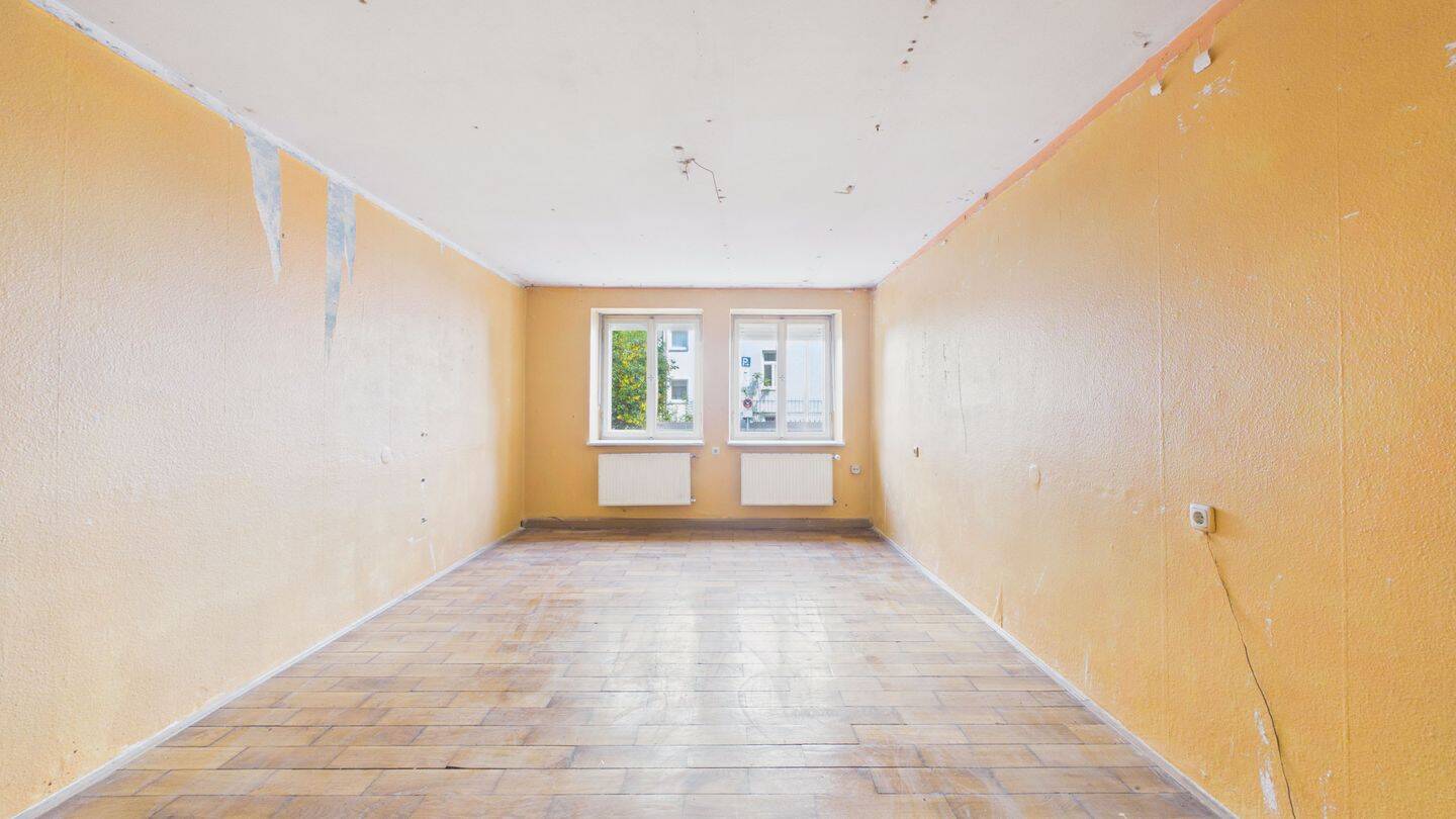 HEGERICH: Altbauwohnung mit Potenzial - 3 Zimmer im Erdgeschoss zur individuellen Gestaltung – München – Vorschaubild 7