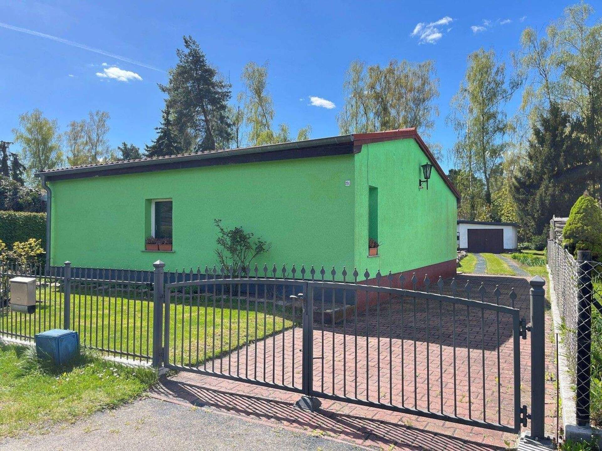 Bungalow in 14776 Brandenburg an der Havel mit 45 m² kaufen