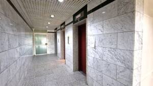 Mit Blick auf Dom und Lousberg! Solide vermietete, gepflegte 2-Zimmerwohnung mit Balkon – 52068 Aachen – Vorschaubild 5