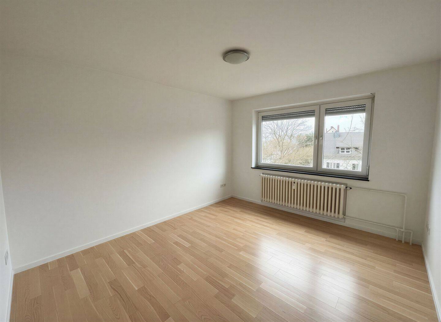 leerstehende 4-Zimmer Wohnung in schönster Lage von Stuttgart Bad-Cannstatt **Erbpacht** – Stuttgart – Vorschaubild 8