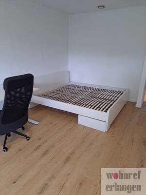 Schöne modern möblierte 1,5 Zimmer Wohnung Erstbezug nach Renovierung – 91058 Erlangen – Vorschaubild 3