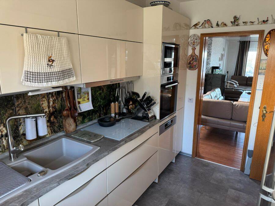 Provisionsfrei* Reiheneckhaus mit Einliegerwohnung von Privat in Herrenberg - Brahmsstraße – Herrenberg – Vorschaubild 8