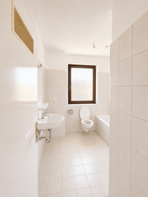 Wunderschöne 3 Zimmerwohnung mit großem Balkon, moderne EBK im schönen Würzburg – 97084 Würzburg – Vorschaubild 2